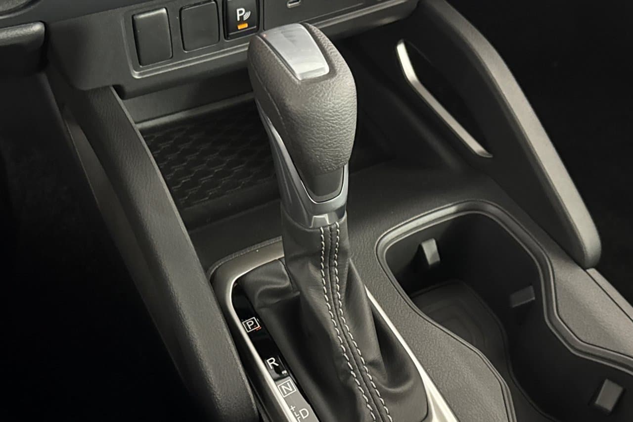 2027 Nissan Frontier SV 17