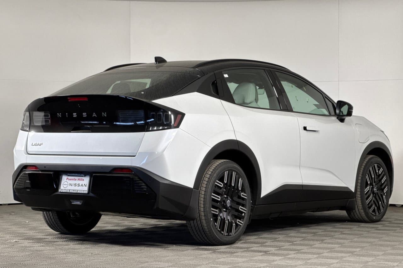 2026 Nissan LEAF PLATINUM+ 3