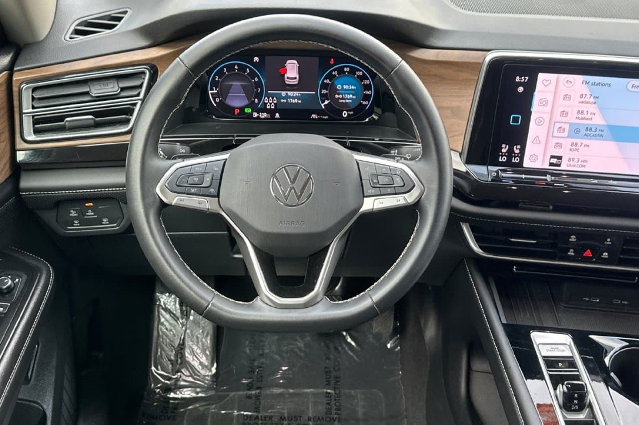 2026 Volkswagen Atlas 2.0T SE w/Technology 12