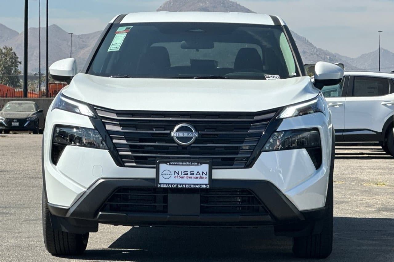 2026 Nissan Rogue SV 6